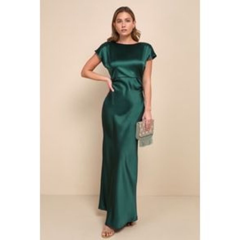 Lulu's Emerald Green Satin Cap-Sleeve Evening Gown